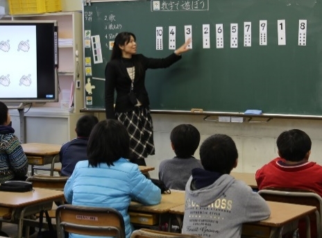3　“Ten steps” を歌う